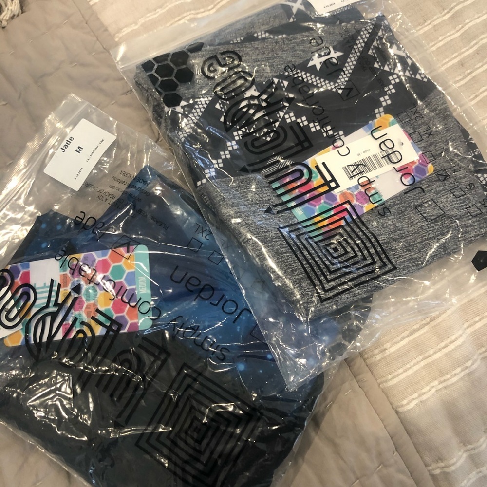 NWT lularoe Jade workout leggings